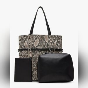 Steve Madden Kendraa Tote With Pouch #1236